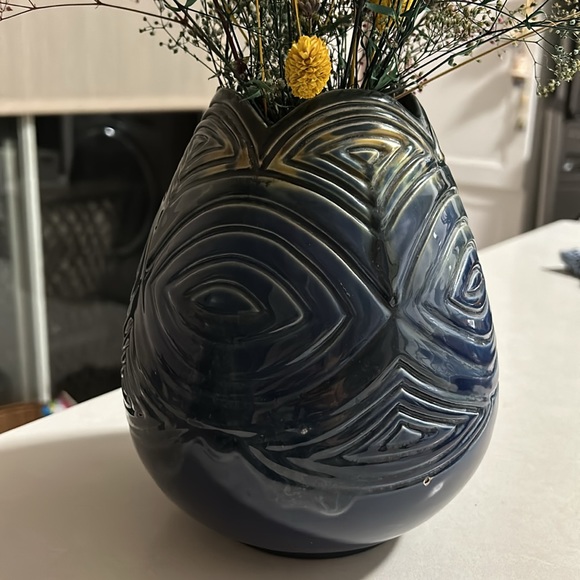 Cera Cuba Porcelain or ceramic Vase 7.5” high - Picture 5 of 17